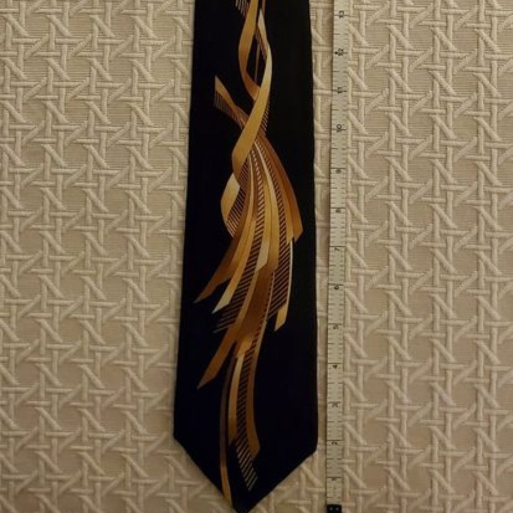 Stunning Vitaliano Pancaldi Tie